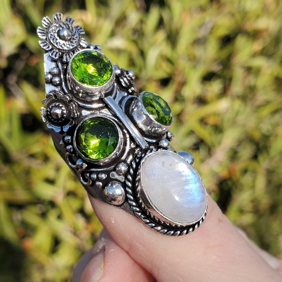 New Rainbow Moonstone & Peridot 925 Silver Statement Ring. - Picture 5 of 16